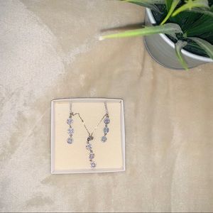 Earring and Necklace Set! 💎